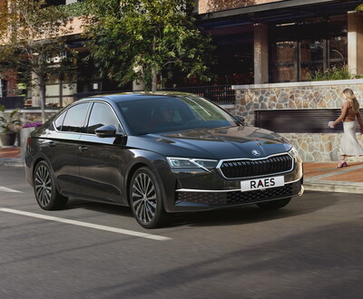 SKODA OCTAVIA limo