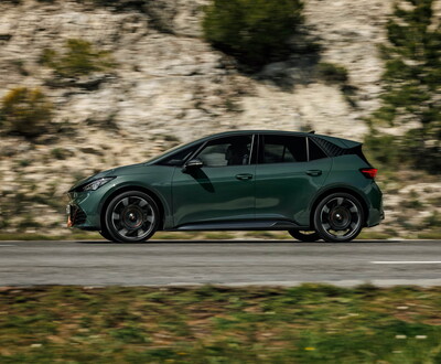 Geniet van de elektrische mobiliteit samen met compacte CUPRA Born