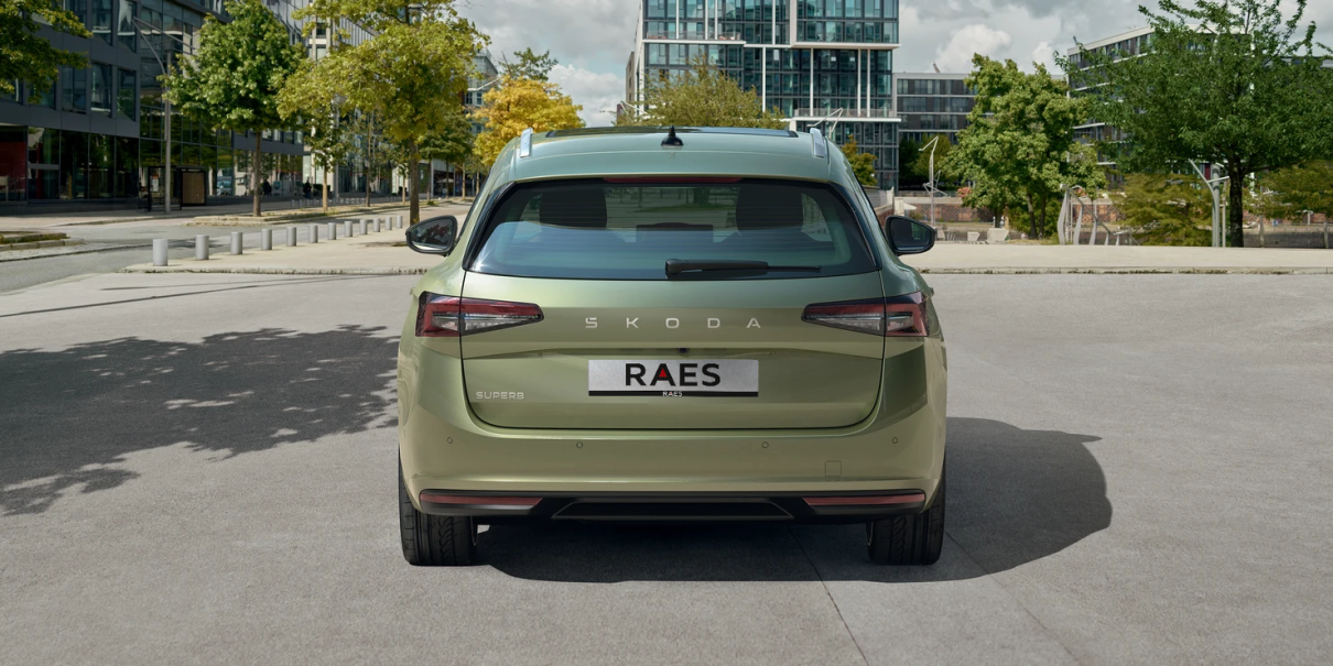 Ontdek de veelzijdigheid van de SKODA Superb reeks