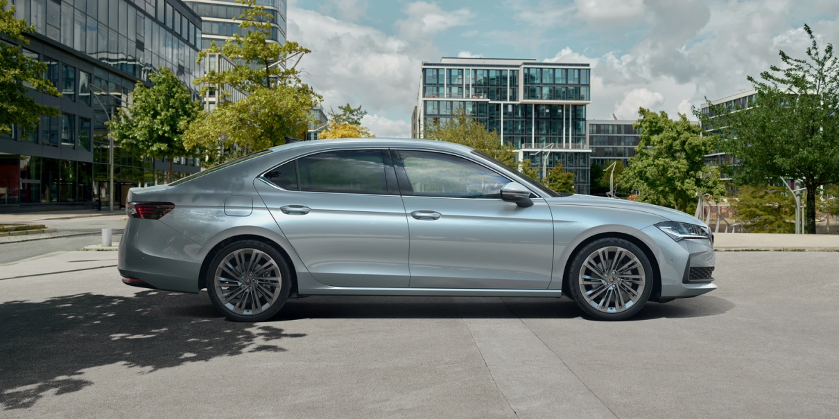 Ontdek de veelzijdigheid van de SKODA Superb reeks