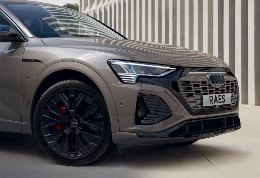 Ontdek de Audi Q8 e-tron