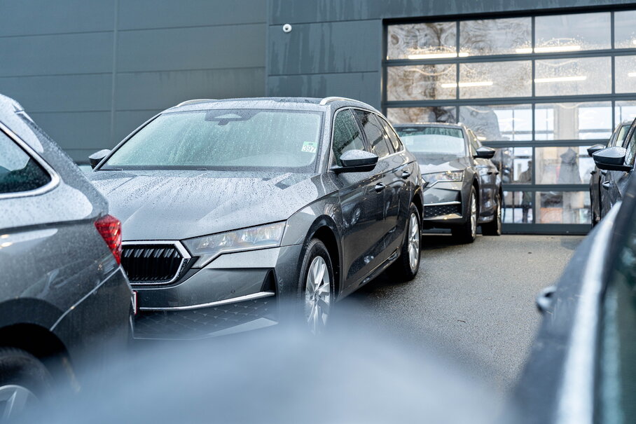 Ontdek de groepslevering van acht Škoda Octavia Combi modellen