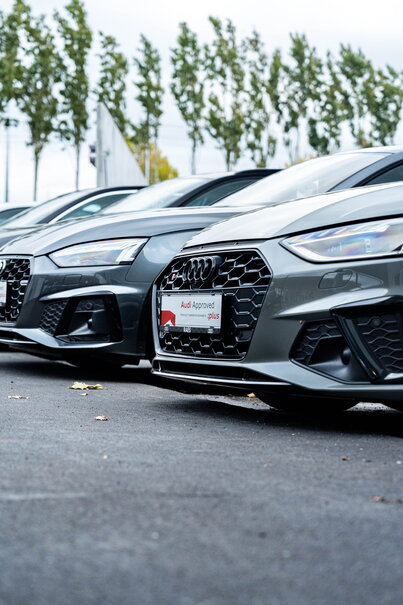 Audi Approved :plus