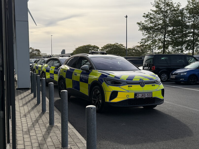 Groepslevering Politie Volkswagen ID.4-modellen