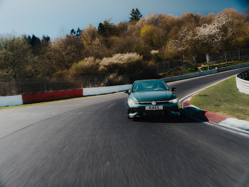 Volkswagen Golg GTI op de Nurburgring