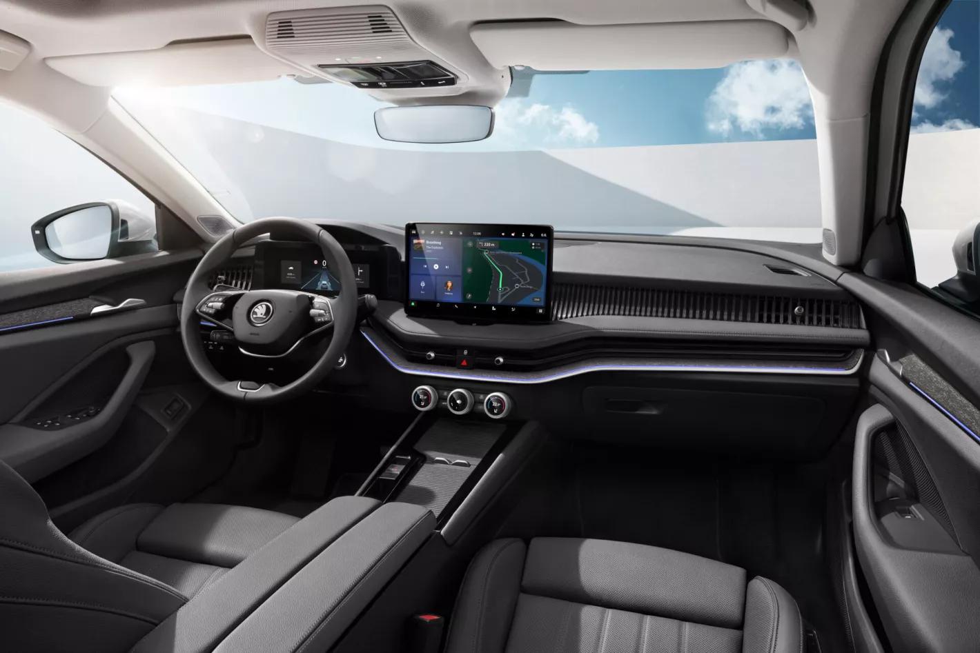 Raes Autogroep Skoda Superb