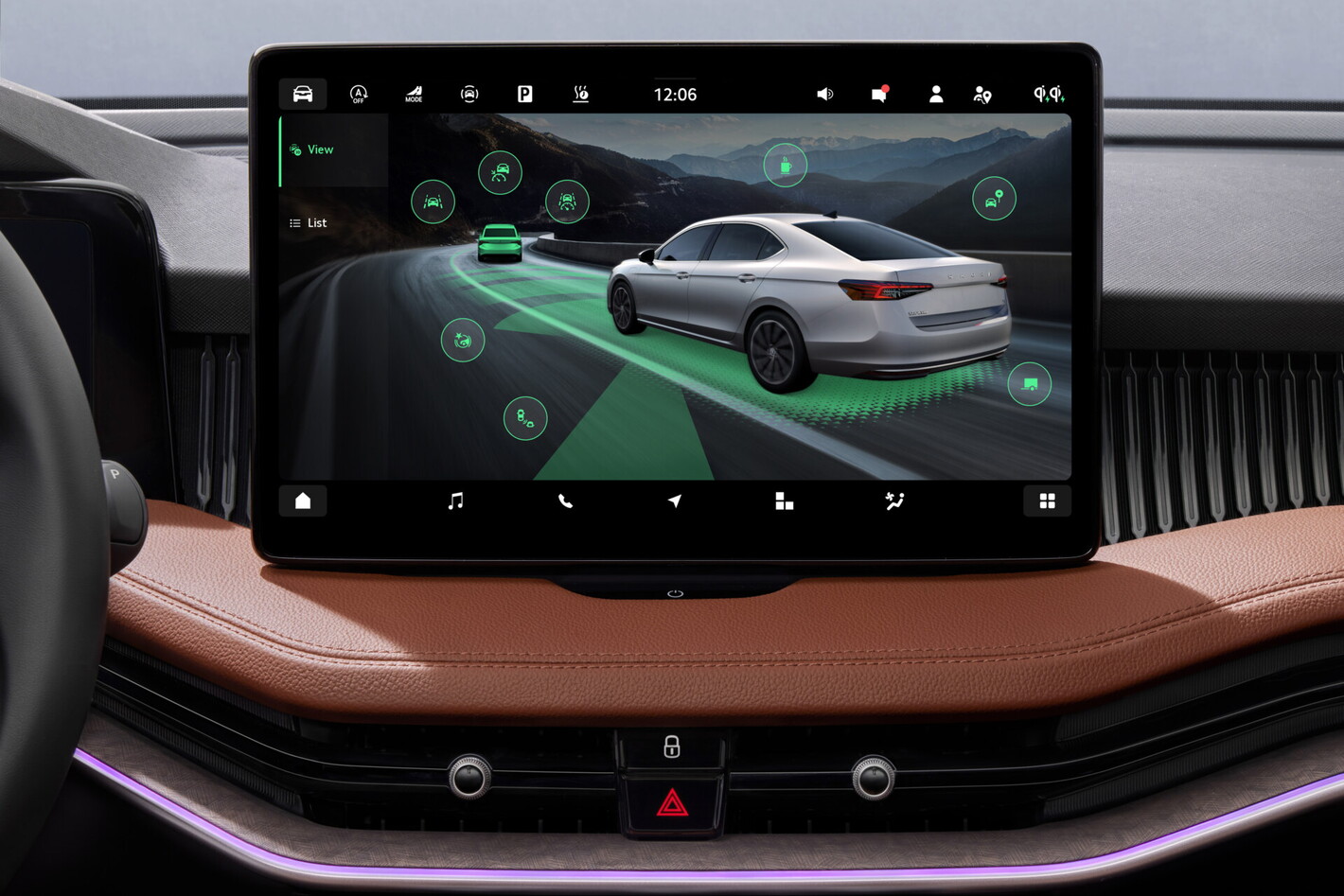 Raes Autogroep Skoda Superb