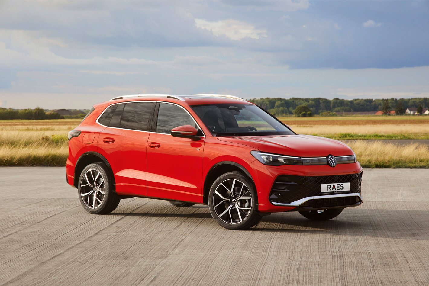 Volkswagen-Tiguan-Raes