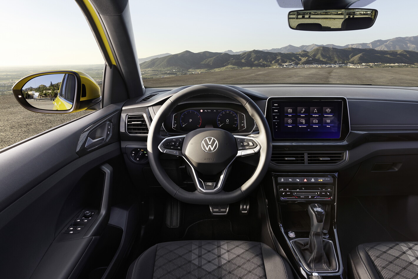 Volkswagen-T-Cross-Raes