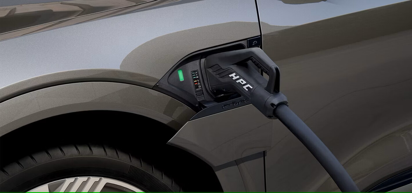 Ontdek de Audi Q8 e-tron